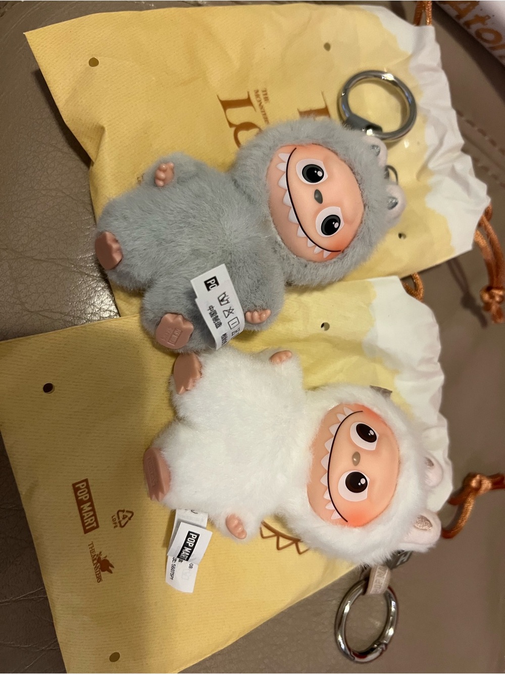 Plush Yeti Key & Card Holder - Gray and White